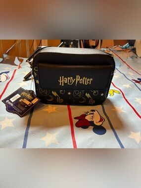 Harry Potter gold-icon crossbody bag by primark -NEW